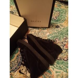 Kids Size 12.5 (29) Authentic GUCCI shoes, High Tops, Black Suede, Zip EUC